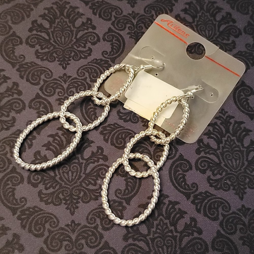 🤩3 for $10!🤩   Ardene Silver Dangle Twist Hoop Earrings
